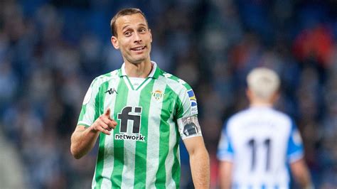 Real Betis have Sergio Canales ban temporarily lifted - Football España