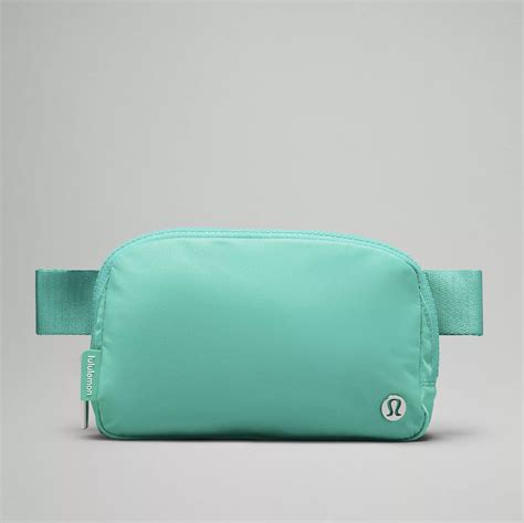 Lululemons Clear Belt Bag Is The Ultimate Concert Accessory