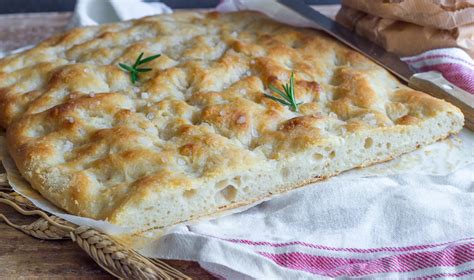 FOCACCIA CON BIRRA SOFFICE Da Farcire IMPASTO LIEVITATO CON BIRRA