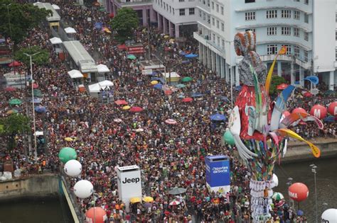 Desfile do Galo da Madrugada 2024 Página 12