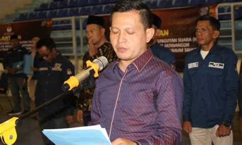 Hari Jelang Pemilu Kpu Sumedang Lantik Kpps Dan Lakukan Aksi