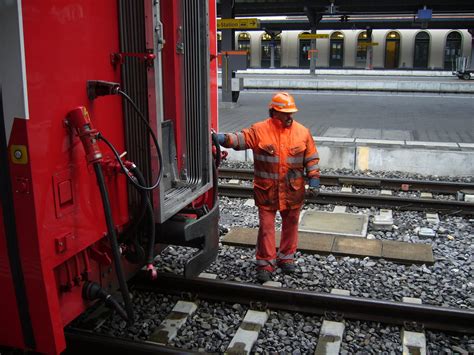 Auf Achse Fahrt Mit Dem Bernina Express In Der Schweiz Im Jahr