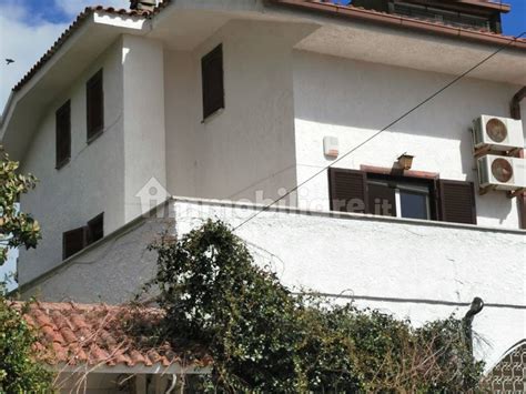 Vendita Villa Unifamiliare In Via Madonna Delle Grazie Formia Buono