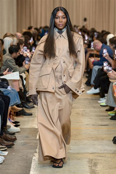 London Fashion Week Burberry Spring 2023 Collection Tom Lorenzo