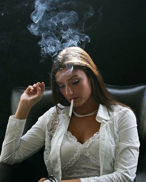 Women Smoking Girl Smoking Cigarette Girl Smoke Pictures Free