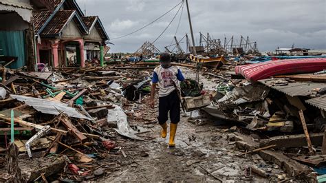 Indonesia Knows Tsunami Threat. But It Was Still Blindsided by Killer ...