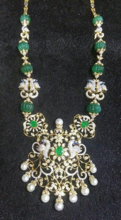 Pin By Laksmisaritha Mutyala On Things To Wear Gold Jewelry Indian