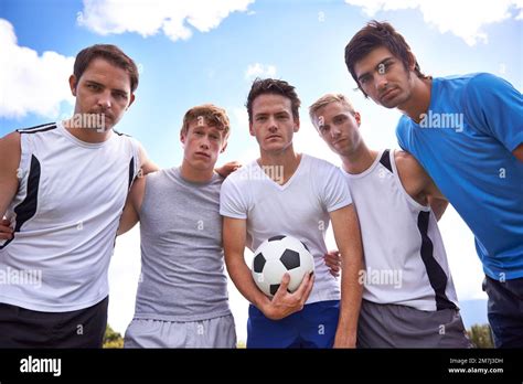 Young Soccer Team Hi Res Stock Photography And Images Alamy