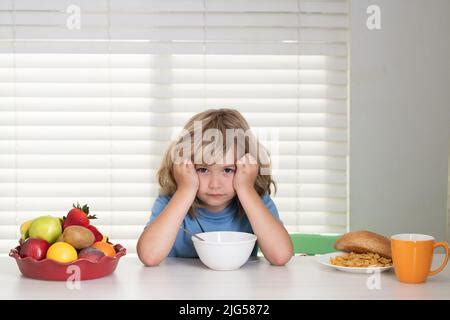 Preteen Girl Eating Cereal Photo Stock Alamy