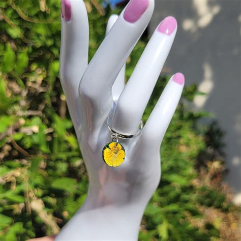 Chez L Instant Bijoux By S A Bague Pampille Florale Pens E Jaune Soleil