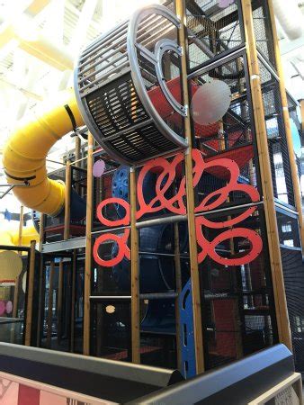 World's Largest Entertainment McDonald's & PlayPlace (Orlando, FL): Top ...