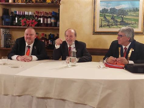 Rotary Club Catanzaro Cerimonia Scambio Di Auguri Eletto Presidente