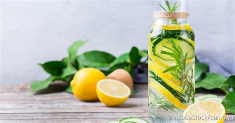 Detox-Wasser selber machen: 5 Rezepte - netDoktor.de