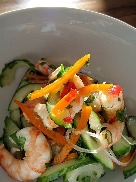 All About Women S Things How To Make Spicy Asian Shrimp Salad