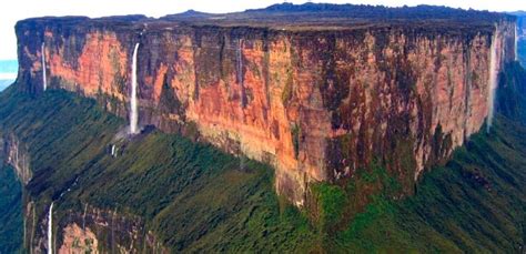 Hike the Tepui in Venezuela - Noble Sapien