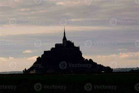 Le Mont Saint-Michel tidal island, Normandy, northern France 23216478 ...