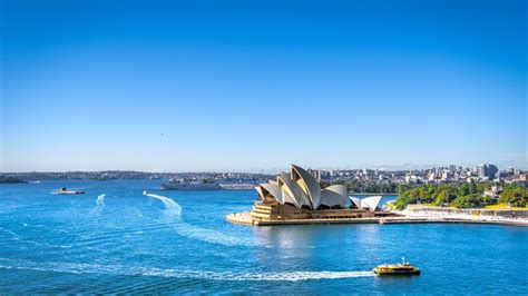 How to move to Australia from Canada - Wise