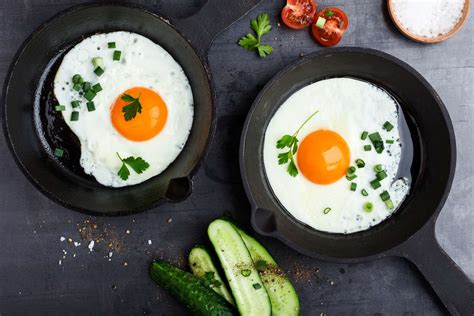 Carbon Steel Vs Cast Iron Pans What S The Difference