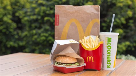 The $200 Million Failure Of McDonald's 'Arch Deluxe'