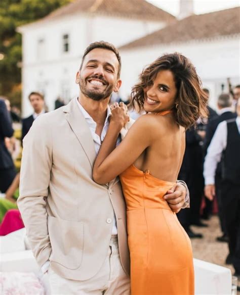 Pedro Teixeira Rendido Ao Look De Sara Matos Nos Globos De Ouro