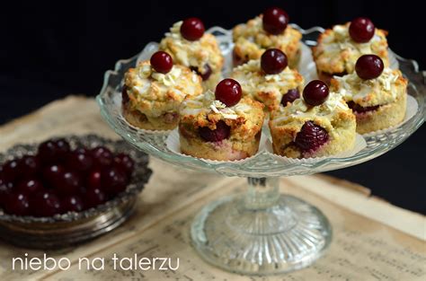 Babeczki Kokosowe Z Wi Niami Kokosowe Muffinki Z Owocami Niebo Na