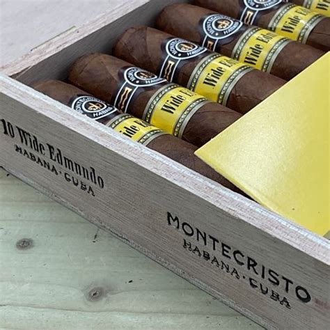 Montecristo Wide Edmundo Cuban Cigars Miss Morans