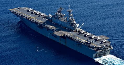 Snafu The Uss Wasp Just Deployed With 10 F 35bs While The Queen Elizabeth Aircraft Carrier