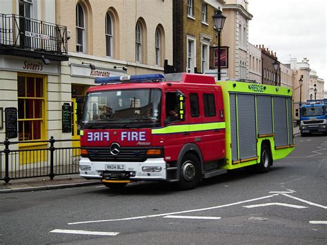 Lfb Fru8 London Fire Brigade Fire And Rescue Unit 8 2004 Mer Flickr