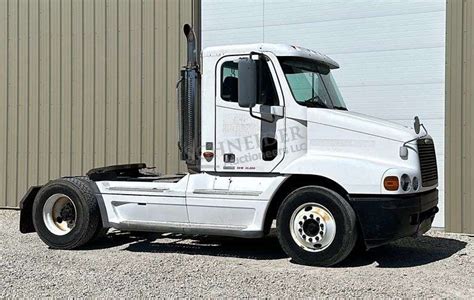 2002 Freightliner Century Single Axle Truck Tractor Schneider