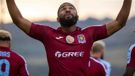 Kode Keras Jefferson Assis Akan Gabung Bali United Umbar Foto Sedang