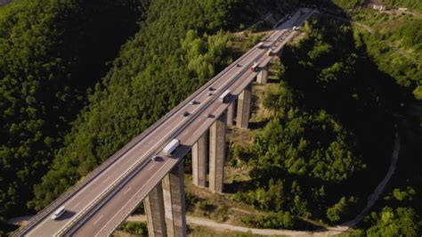 CON S A T Innovazione e sostenibilità nel trasporto merci un nuovo