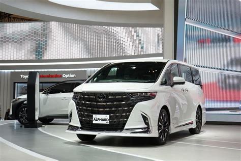 Foto Ragam Pilihan Mesin Dan Rincian Harga All New Toyota Alphard