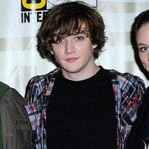 Kyle Gallner - Age, Family, Bio | Famous Birthdays