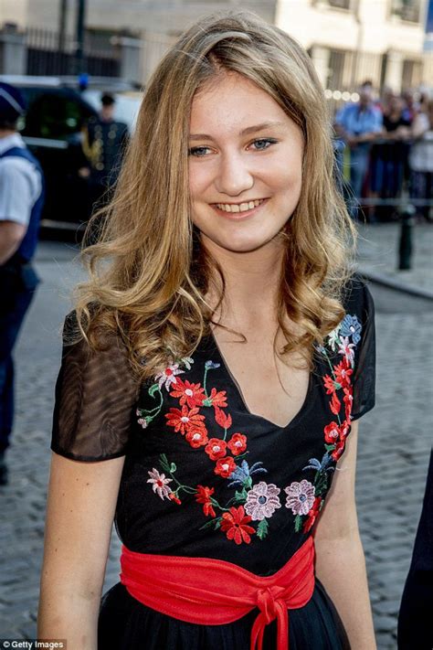 Célébration pour les 18 ans dElisabeth de Belgique Style royal