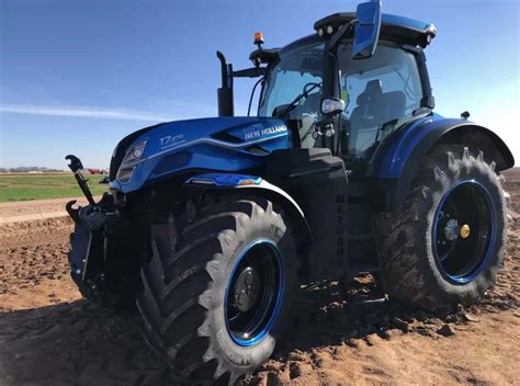 Fendt Und John Deere Mit Leistungsstarken Modellen Neue Vierzylinder