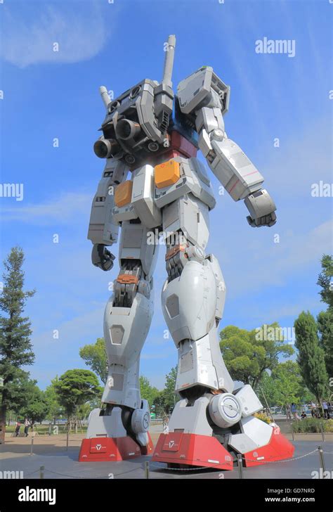 Gundam statue in Odaiba Tokyo Japan Stock Photo - Alamy