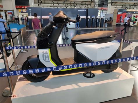 Chetak Based Vektorr Previews Husqvarna Electric Scooter