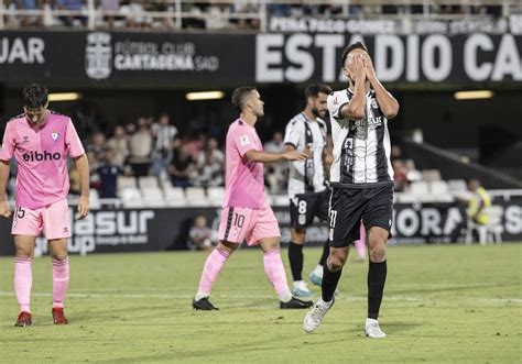 FC Cartagena 1 2 SD Eibar Los Armeros Alargan La Pesadilla Albinegra