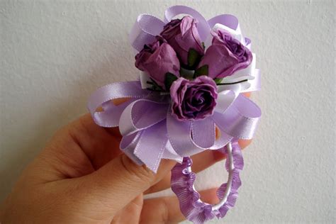 Little Treasures Wrist Corsage Tutorial