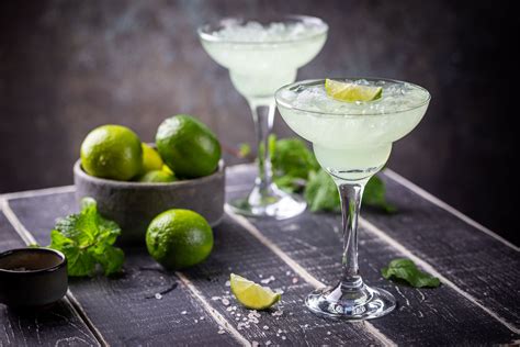 The 8 Best Margarita Glasses Of 2021