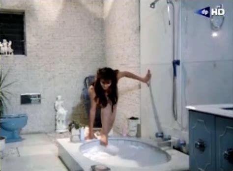 Naked Grace Renat In Las Perfumadas