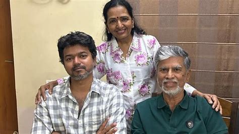 vijays parents sa chandrasekhar  shoba express pride  sons victory