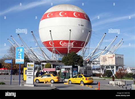 Ferry terminal at Kadikoy, Istanbul, Turkey Stock Photo - Alamy