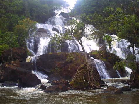 Itanhém Bahia Brasile Bahia Brasil Cachoeira Dos Catabrigas