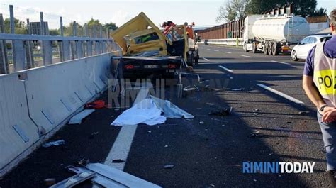 Tragedia In A Operaio Perde La Vita