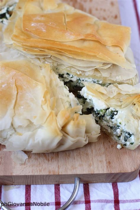 Torta Salata Di Pasta Fillo Farcita Con Ricotta Di Pecora E Coste La