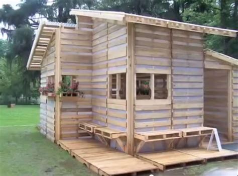 Pallet House Is Sqft Of Tiny Living Perfection Pallet House