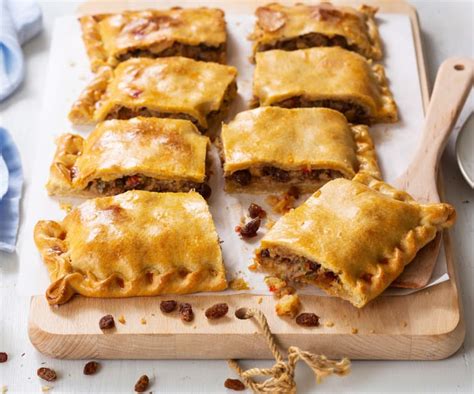 Empanada De Bacalao Con Pasas Sin Levadura Cookidoo La Nostra