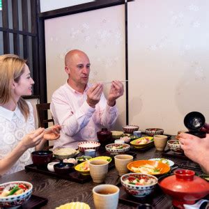 Private Kyoto Food Tour - Guided Tour of the Nishiki Market Food Tour ...