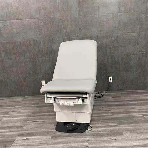 Ritter 224 Barrier-Free Examination Power Exam Table,Midmark – Angelus